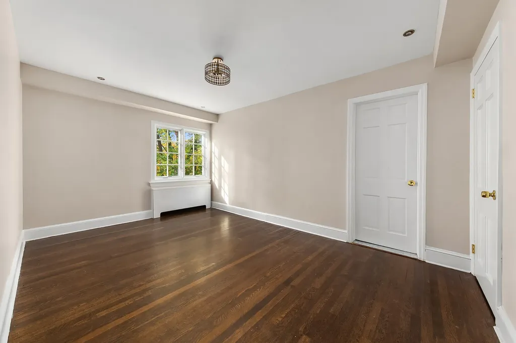 4725 Independence Avenue New York City NY 10471