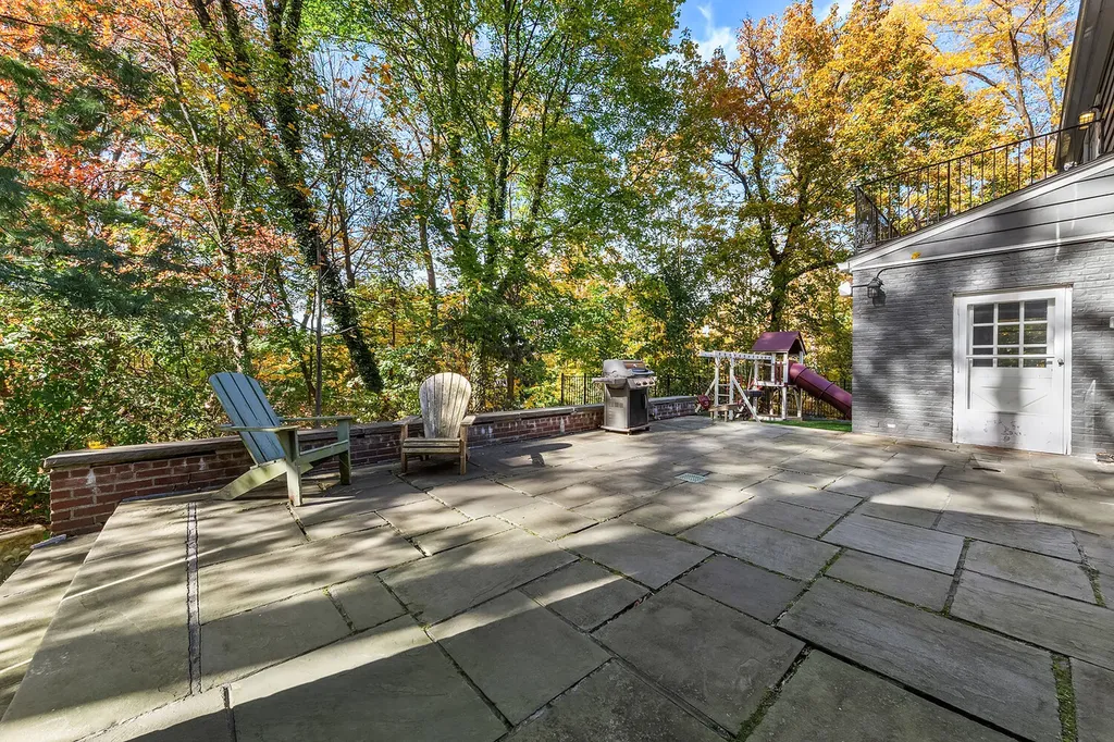 4725 Independence Avenue New York City NY 10471