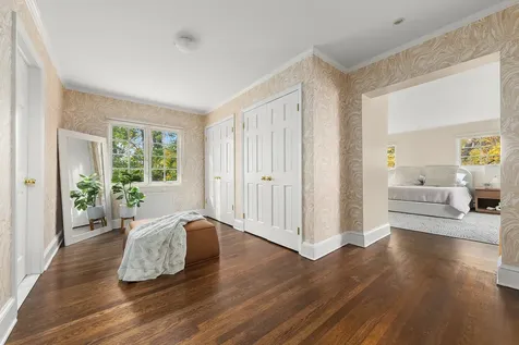 4725 Independence Avenue New York City NY 10471