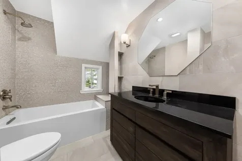 4725 Independence Avenue New York City NY 10471