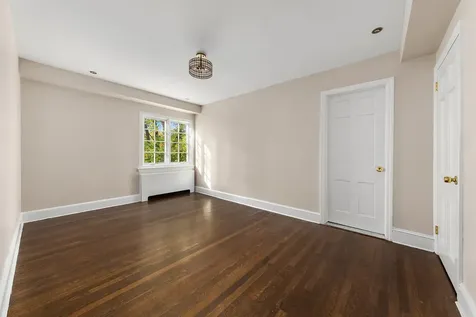 4725 Independence Avenue New York City NY 10471