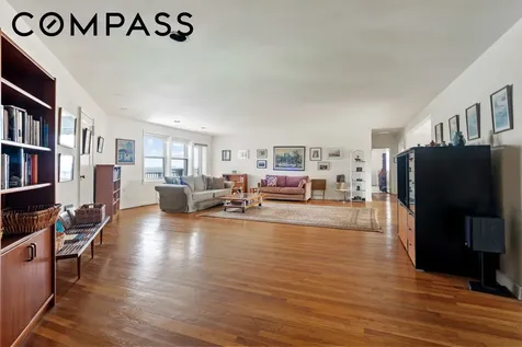 162-01 Powells Cove Boulevard New York City NY 11357