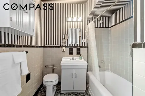162-01 Powells Cove Boulevard New York City NY 11357
