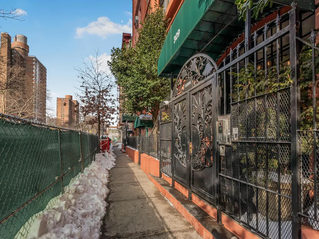 305 E 108th Street New York City NY 10029