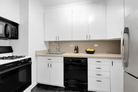 25 Sutton Place S New York City NY 10022