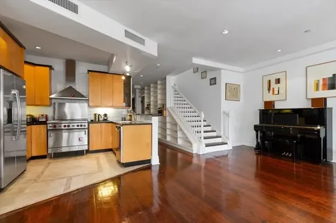133 W 14th Street New York City NY 10011