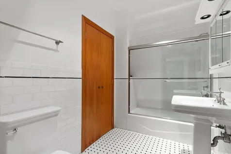 133 W 14th Street New York City NY 10011
