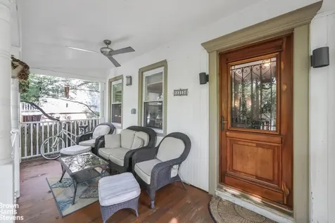 2253 Edsall Avenue New York City NY 10463