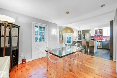 2253 Edsall Avenue New York City NY 10463