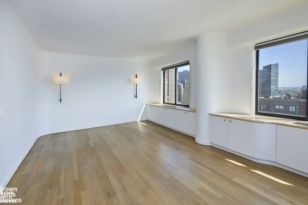 377 Rector Place New York City NY 10280