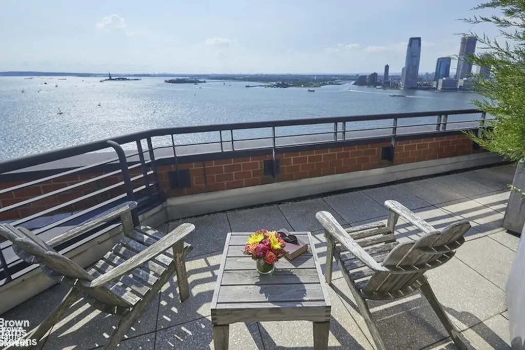 377 Rector Place New York City NY 10280