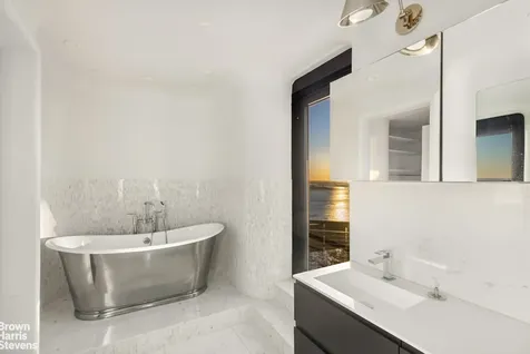 377 Rector Place New York City NY 10280