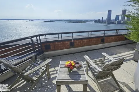 377 Rector Place New York City NY 10280