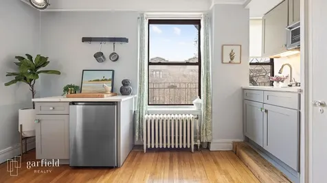 300 8th Avenue New York City NY 11215