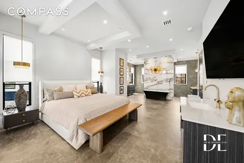 52 Nicolosi Loop New York City NY 10312