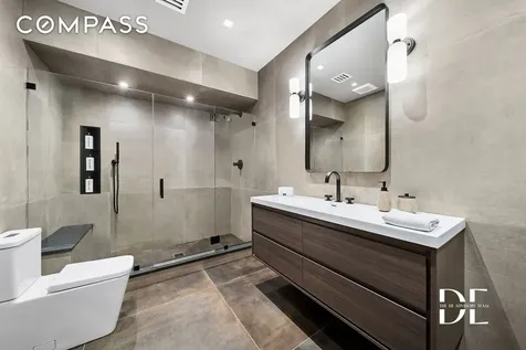 52 Nicolosi Loop New York City NY 10312