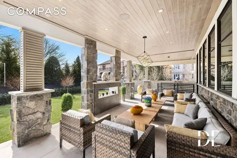 52 Nicolosi Loop New York City NY 10312