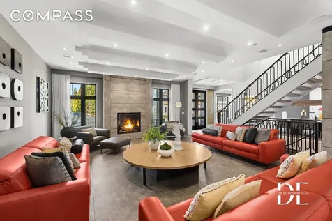 52 Nicolosi Loop New York City NY 10312