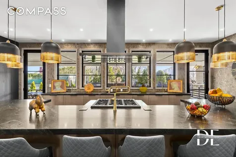 52 Nicolosi Loop New York City NY 10312