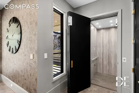 52 Nicolosi Loop New York City NY 10312