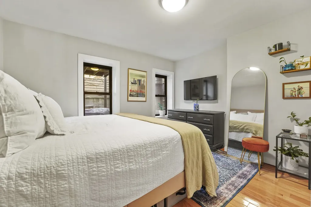 137A 22nd Street New York City NY 11232
