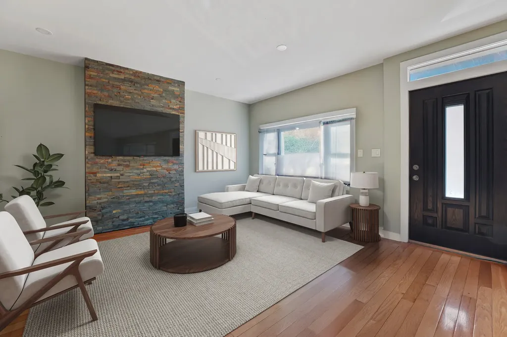 137A 22nd Street New York City NY 11232