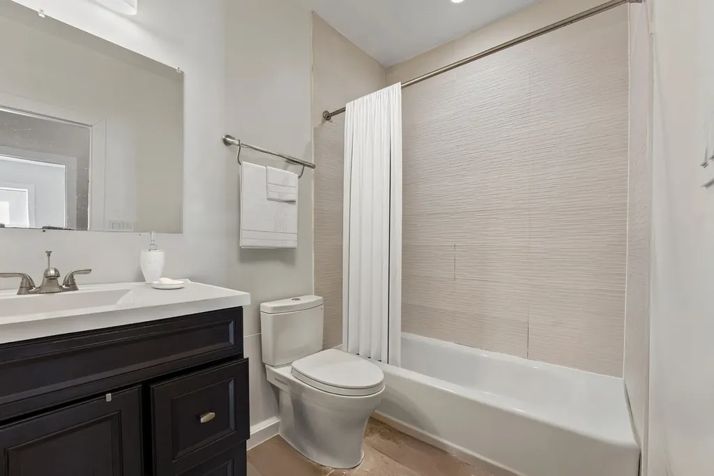 137A 22nd Street New York City NY 11232