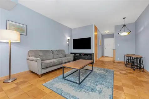 305 E 24th Street New York City NY 10010