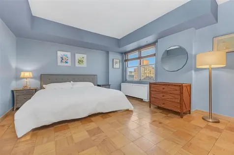 305 E 24th Street New York City NY 10010