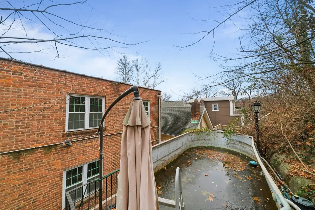 5461 Sylvan Avenue New York City NY 10471