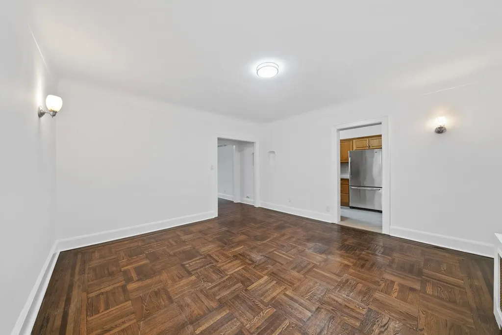 5461 Sylvan Avenue New York City NY 10471