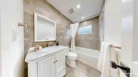 10 Harris Lane New York City NY 10309