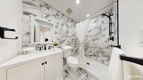 10 Harris Lane New York City NY 10309