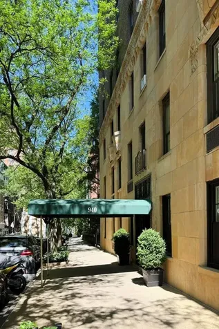 940 Park Avenue New York City NY 10028