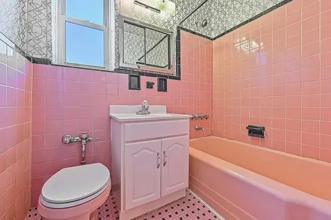 2727 Ocean Parkway New York City NY 11235