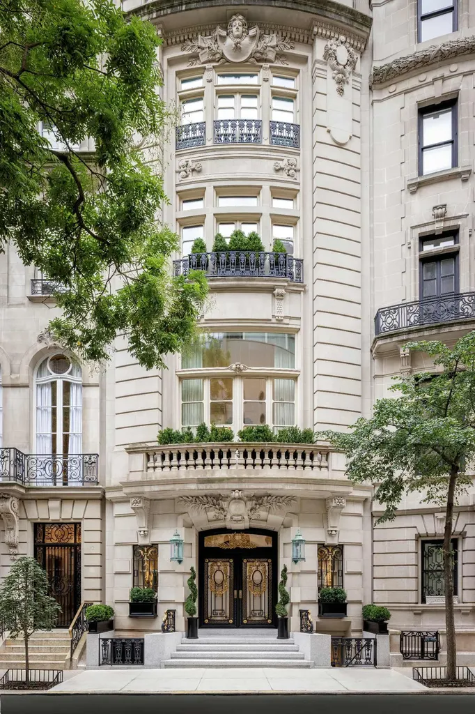 8 E 62nd Street New York City NY 10065