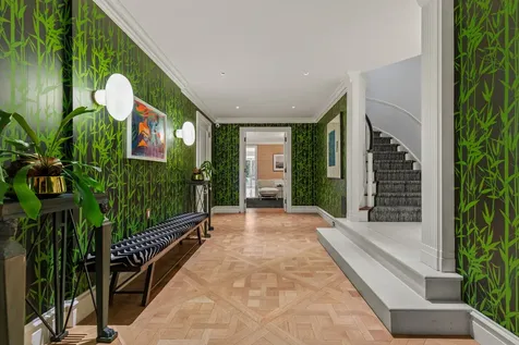 116 E 70th Street New York City NY 10021