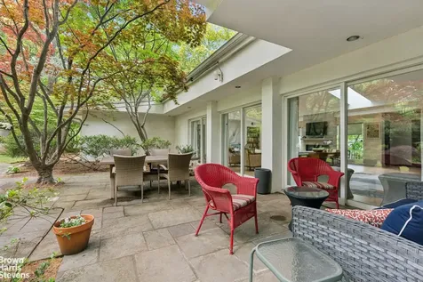 383 W 254th Street New York City NY 10471