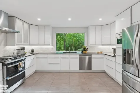 383 W 254th Street New York City NY 10471