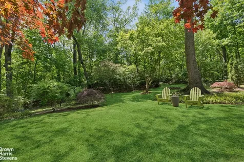 383 W 254th Street New York City NY 10471