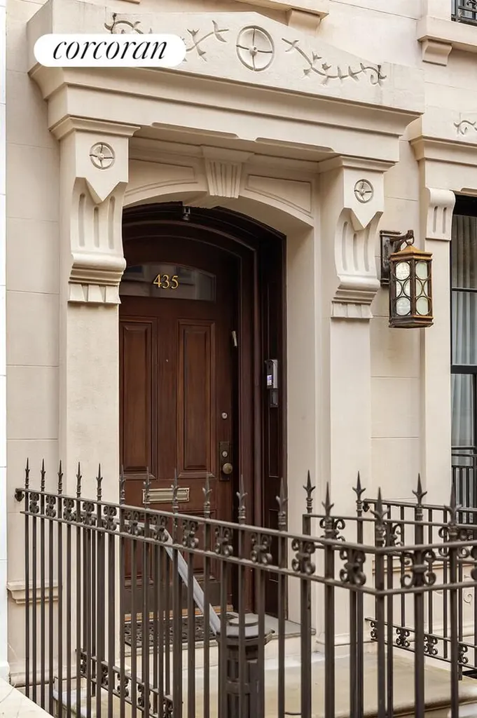 435 E 87th Street New York City NY 10128