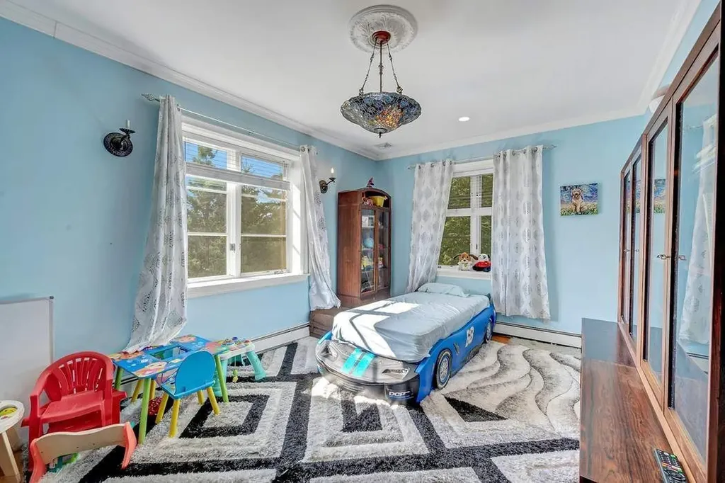 5440 Independence Avenue New York City NY 10471