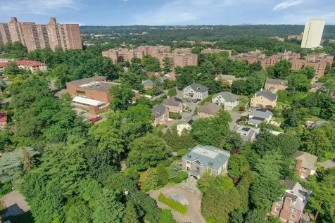 5440 Independence Avenue New York City NY 10471