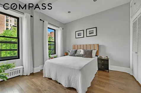 72 E 93rd Street New York City NY 10128