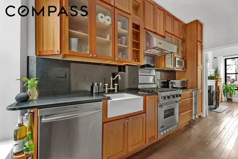 72 E 93rd Street New York City NY 10128