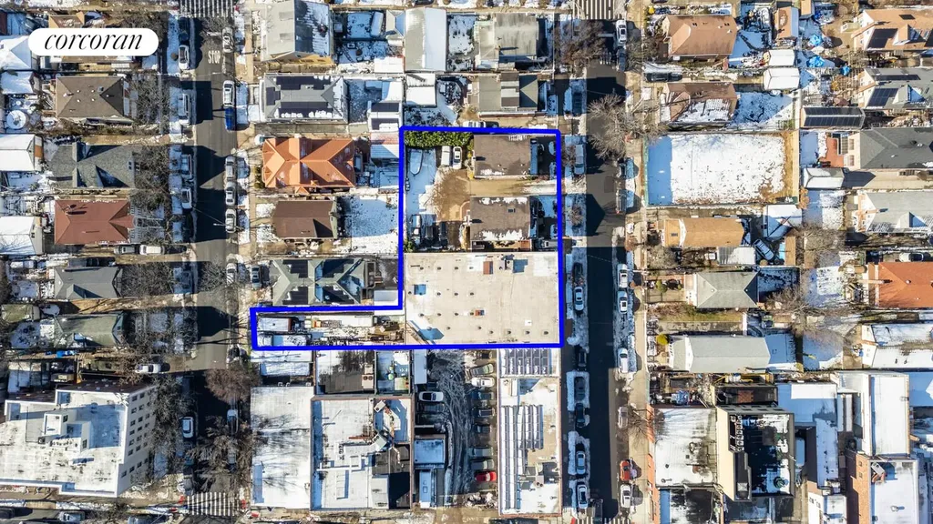 162-12-20 77th Road New York City NY 11366