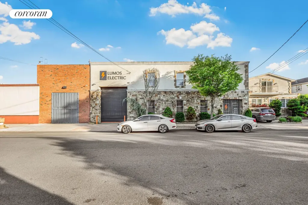 162-12-20 77th Road New York City NY 11366