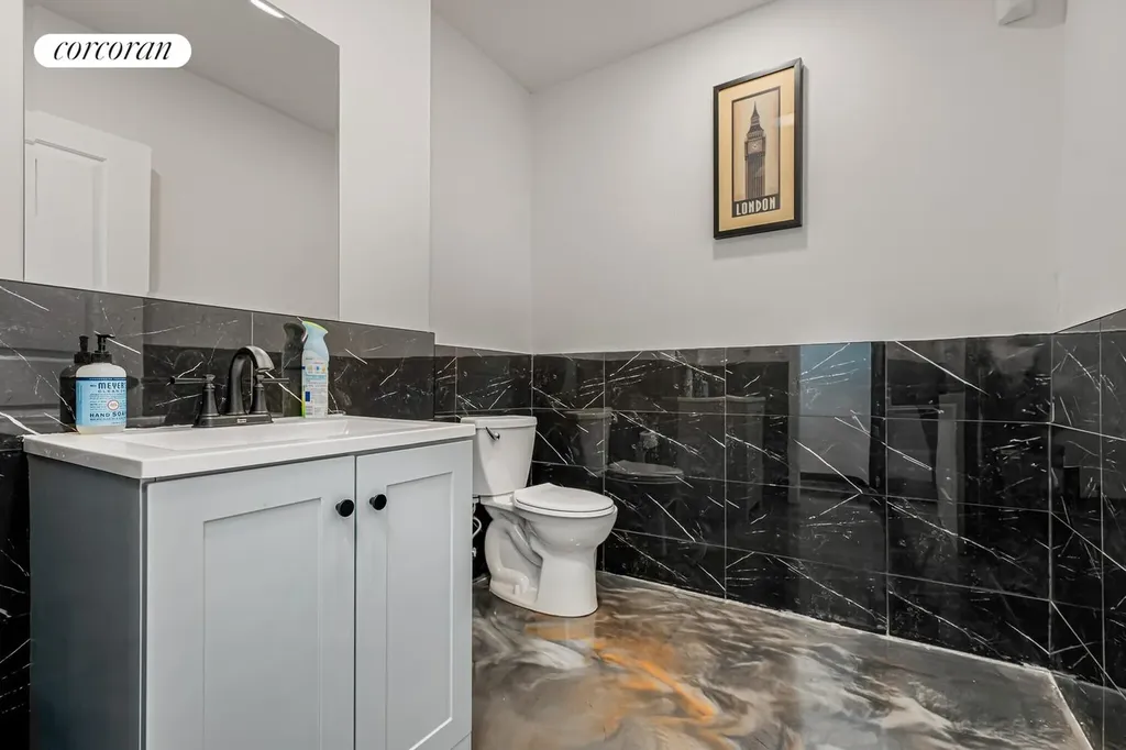 162-12-20 77th Road New York City NY 11366