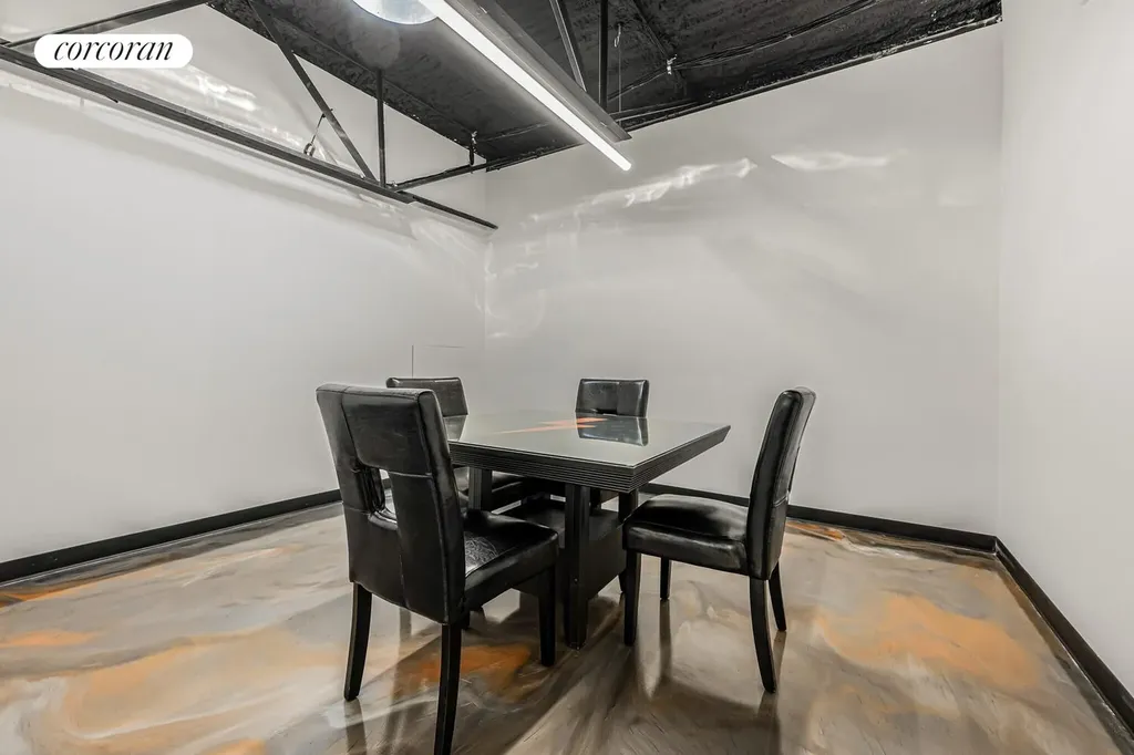 162-12-20 77th Road New York City NY 11366