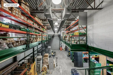 162-12-20 77th Road New York City NY 11366